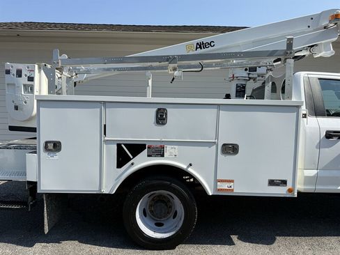 Used 2019 Ford F450 XL w/ Snow Plow Prep Package RWD image 2