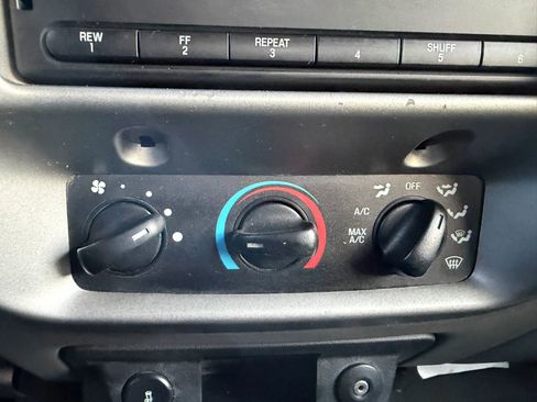 Used 2011 Ford Ranger XLT AWD/4WD image 42