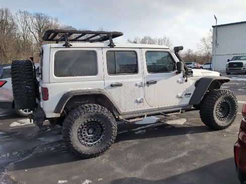 Used 2021 Jeep Wrangler Unlimited Willys image 3