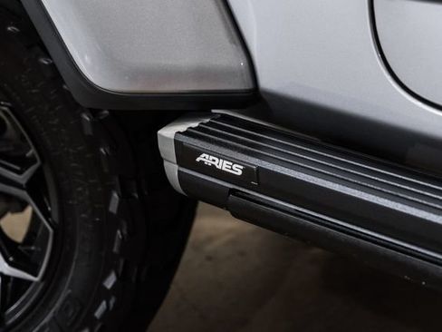 Used 2020 Jeep Wrangler Unlimited Rubicon AWD/4WD image 8