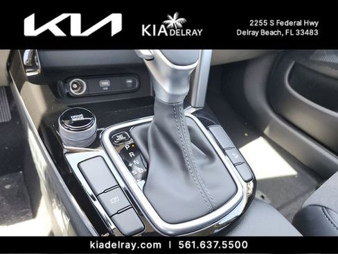 New 2026 Kia Seltos S FWD image 22