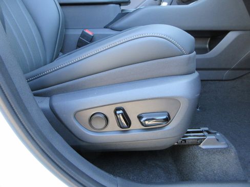 New 2026 Lexus TX 500h AWD image 30