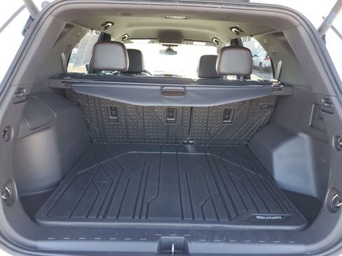 Certified 2023 Chevrolet Equinox RS w/ RS Leather Package image 35