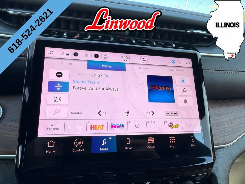 Used 2025 Jeep Grand Cherokee Summit AWD/4WD image 36