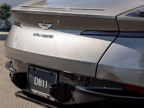 Used 2019 Aston Martin DB11 Volante image 9