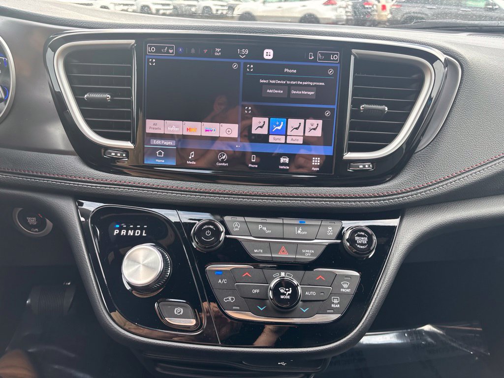 New 2027 Chrysler Pacifica Select AWD/4WD image 14