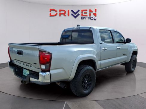 Used 2022 Toyota Tacoma SR5 image 5
