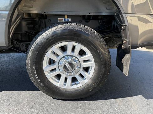 Used 2018 Ford F250 XLT w/ XLT Value Package AWD/4WD image 23