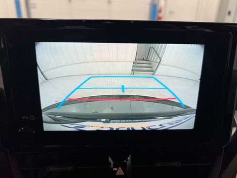 Used 2025 Toyota Corolla SE w/ Convenience Package image 15