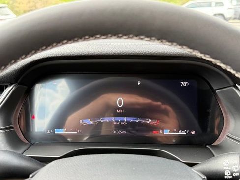 Used 2024 Jeep Grand Cherokee Limited image 17