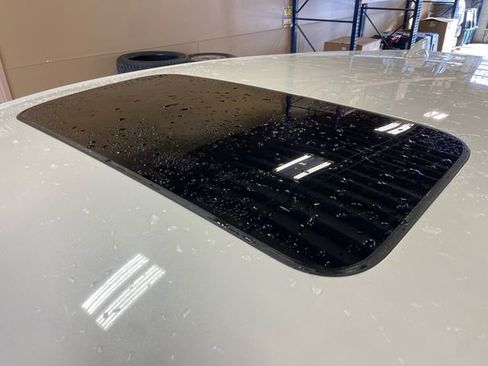 New 2026 Honda HR-V EX-L image 17