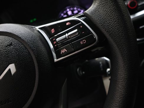 Used 2022 Kia Forte LXS w/ LXS Technology Package FWD image 20