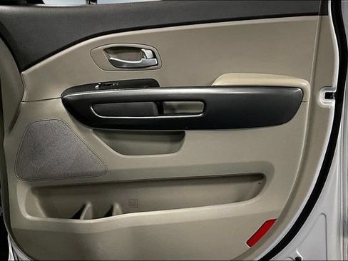 Used 2016 Kia Sedona L FWD image 27