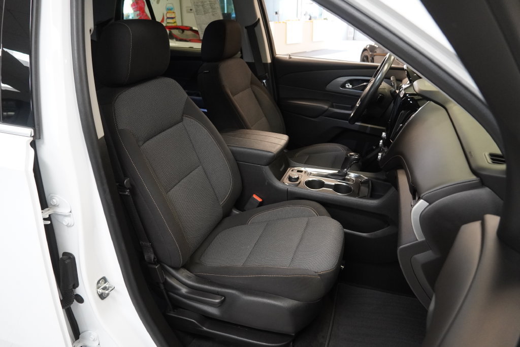 Used 2020 Chevrolet Traverse LT AWD/4WD image 26