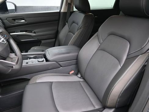 New 2026 Nissan Pathfinder SL w/ Cargo Package image 19