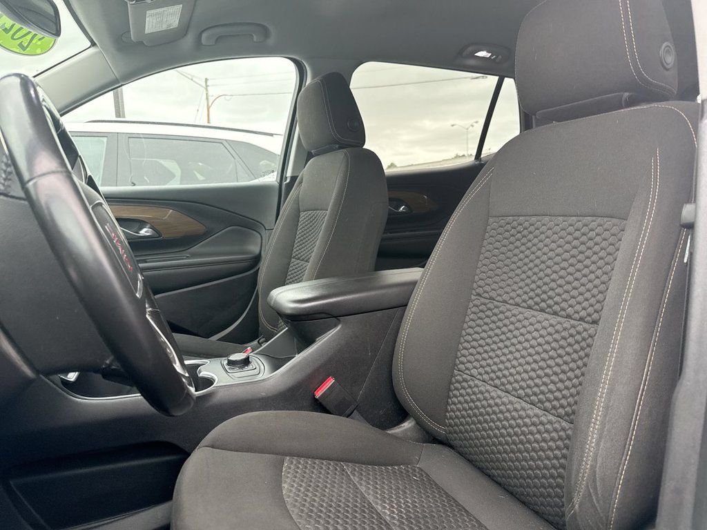 Used 2021 GMC Terrain SLE FWD image 11
