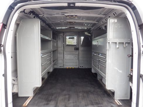 Used 2020 Chevrolet Express 2500 w/ Communications Package RWD image 6