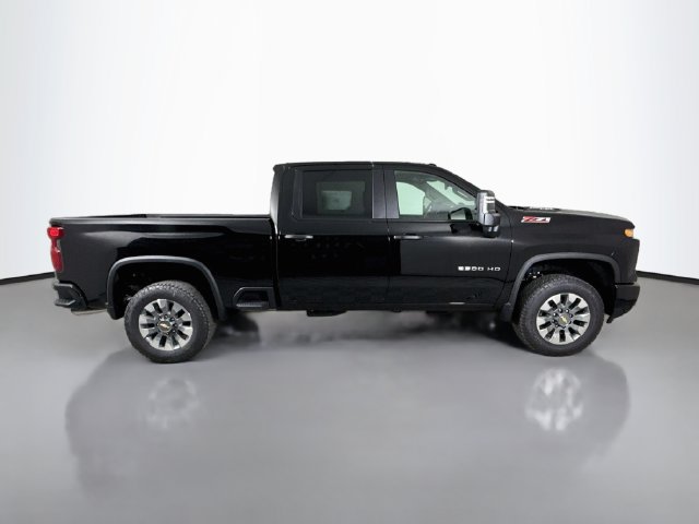 New 2026 Chevrolet Silverado 2500 Custom w/ Custom Value Package AWD/4WD image 10