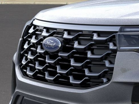 New 2026 Ford Explorer Platinum RWD image 17