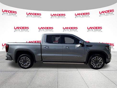 Used 2023 GMC Sierra 1500 Denali Ultimate AWD/4WD image 2