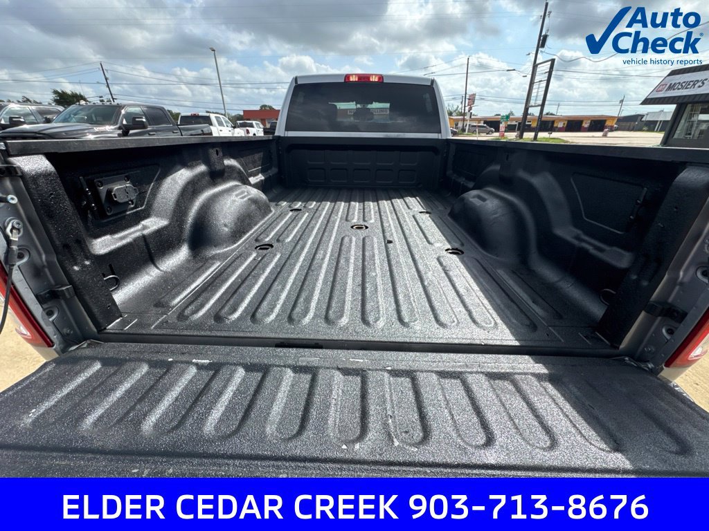 Used 2024 RAM 3500 Tradesman w/ Chrome Appearance Group AWD/4WD image 12