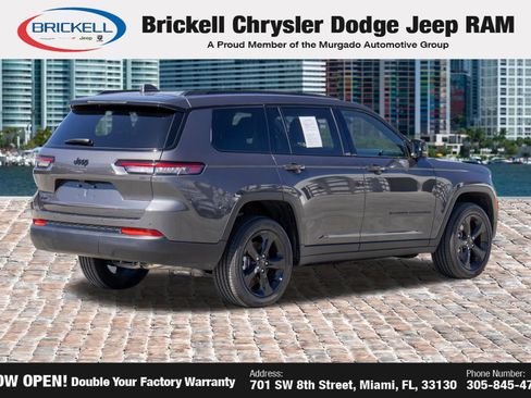 Used 2025 Jeep Grand Cherokee L Altitude AWD/4WD image 6