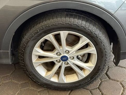 Used 2019 Ford Escape SE AWD/4WD image 6