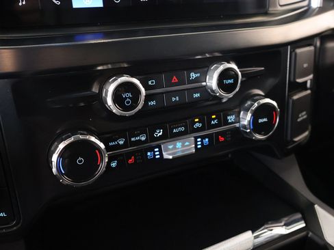Used 2025 Ford F350 Lariat AWD/4WD image 8