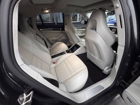 Used 2017 Porsche Panamera Turbo w/ Premium Package Plus image 20