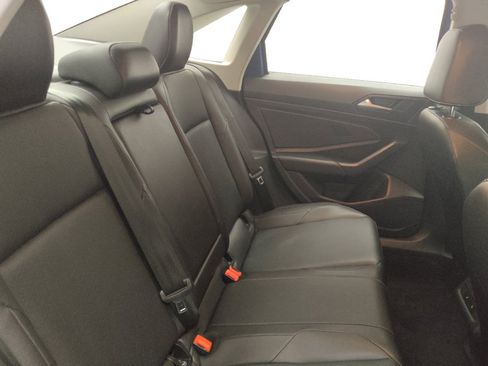 Used 2019 Volkswagen Jetta SE FWD image 19