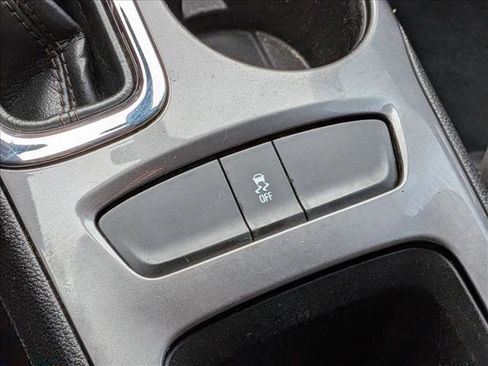 Used 2018 Chevrolet Cruze LT FWD image 12
