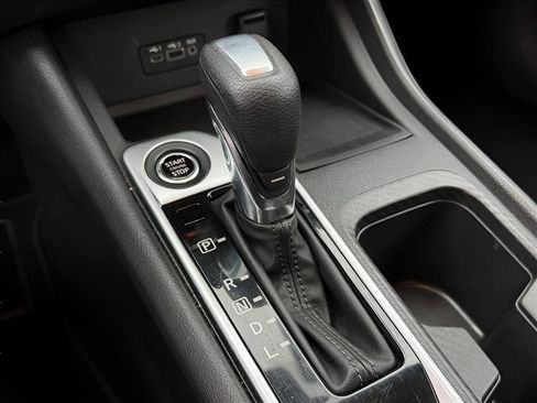 Used 2022 Nissan Sentra SV image 30