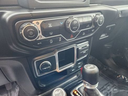 Used 2023 Jeep Wrangler Unlimited Sport AWD/4WD image 14