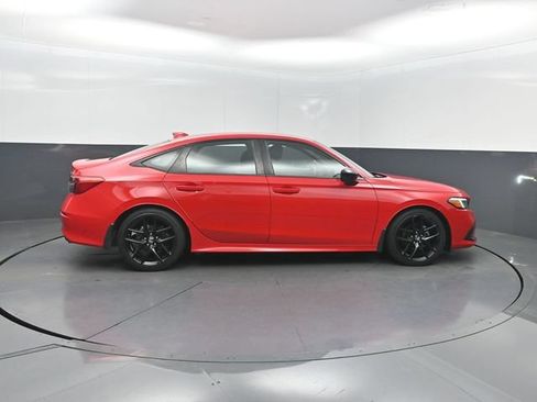 Used 2023 Honda Civic Sport image 32