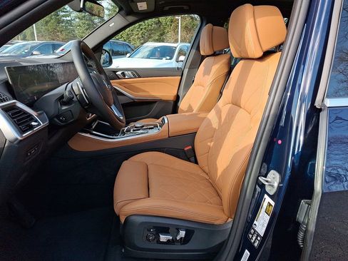 Certified 2024 BMW X5 xDrive40i w/ Premium Package AWD/4WD image 9