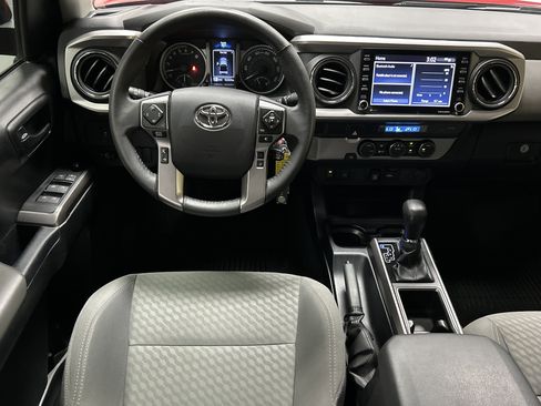 Used 2022 Toyota Tacoma SR5 w/ Technology Package RWD image 27