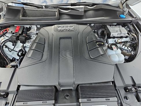 Used 2018 Audi Q7 3.0T Prestige w/ Prestige Package image 14