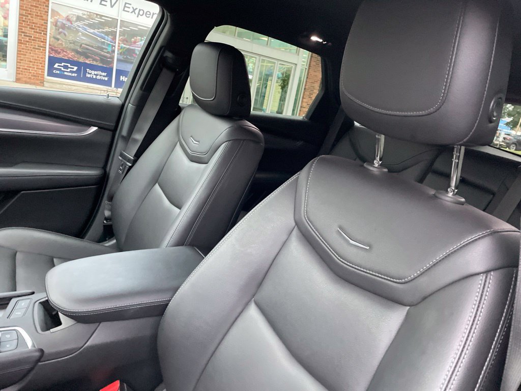 Used 2020 Cadillac XT5 Luxury w/ LPO, Floor Liner Package AWD/4WD image 21