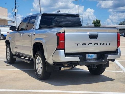Used 2024 Toyota Tacoma SR5 RWD image 7