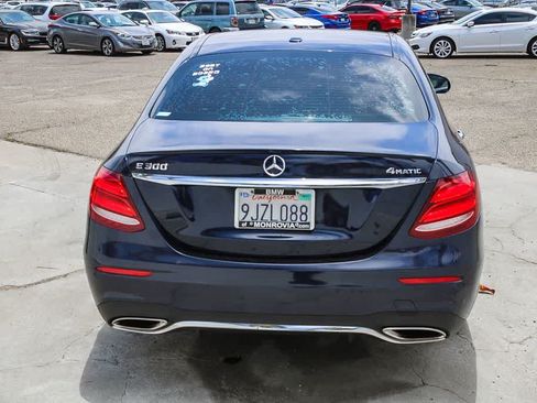 Used 2017 Mercedes-Benz E 300 4MATIC image 8