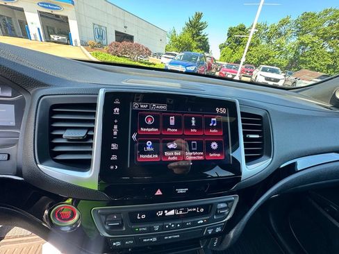 Used 2019 Honda Ridgeline Black Edition image 15