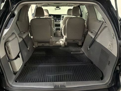 Used 2020 Toyota Sienna XLE Premium FWD image 37