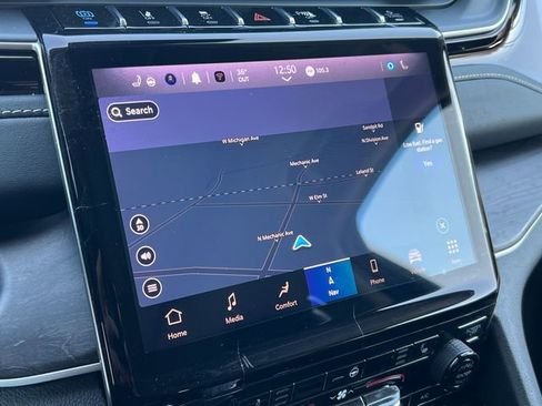 Used 2022 Jeep Grand Cherokee Limited 4xe image 24