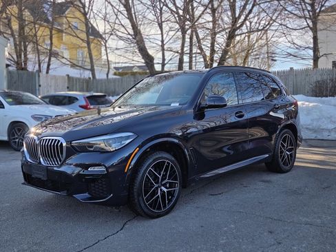 Used 2019 BMW X5 xDrive40i w/ M Sport Package image 2