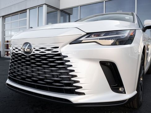 Used 2024 Lexus RX 350 Premium image 9