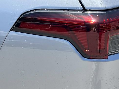 New 2026 Subaru Outback Touring AWD/4WD image 10
