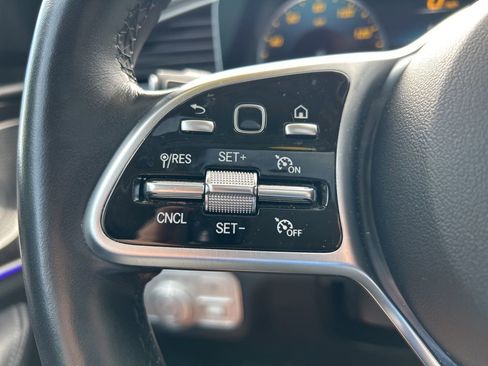 Used 2023 Mercedes-Benz GLS 450 4MATIC image 26