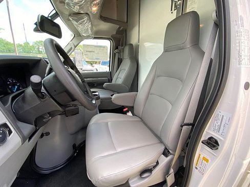 New 2027 Ford E-350 and Econoline 350 Super Duty w/ Power Equipment Group RWD image 13