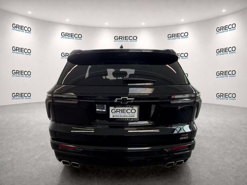 Used 2024 Chevrolet Traverse RS FWD image 6