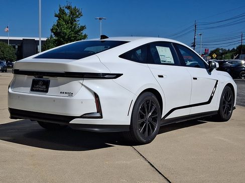 New 2026 Lexus ES 500e w/ Convenience Package AWD/4WD image 4